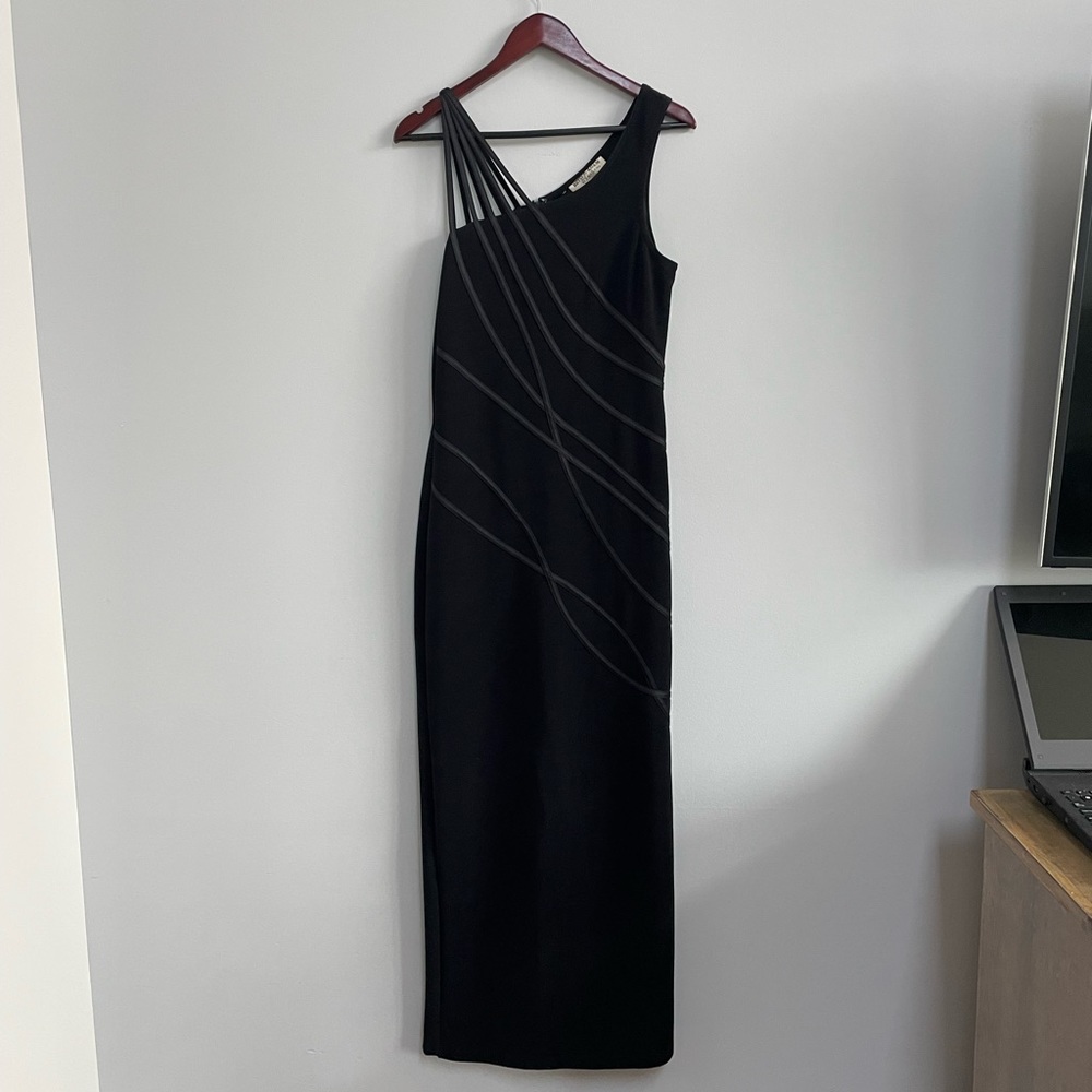 Long black body dress